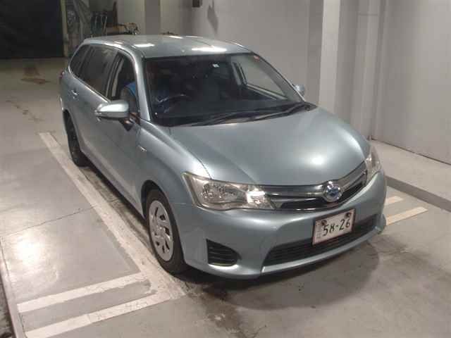 8494 Toyota Corolla fielder NKE165G 2013 г. (JU Tokyo)